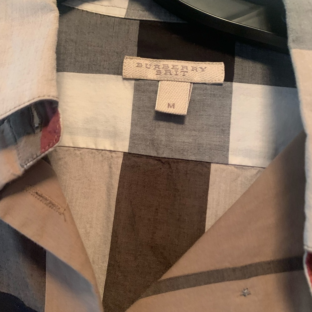 Authentic Burberry shirt. Size M